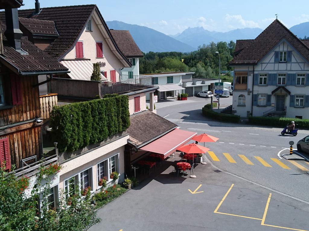 Gasthaus Zum Ochsen Hotel Neuhaus Kültér fotó