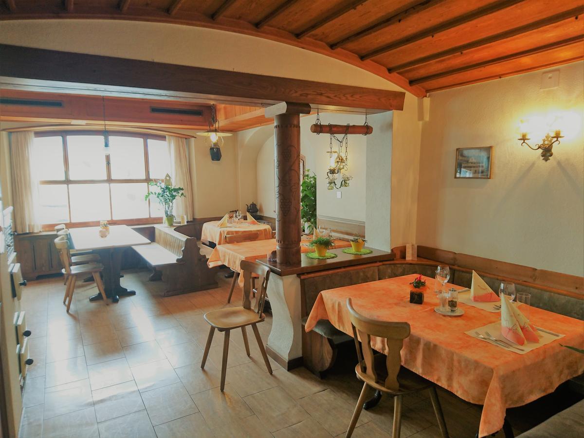 Gasthaus Zum Ochsen Neuhaus Kültér fotó