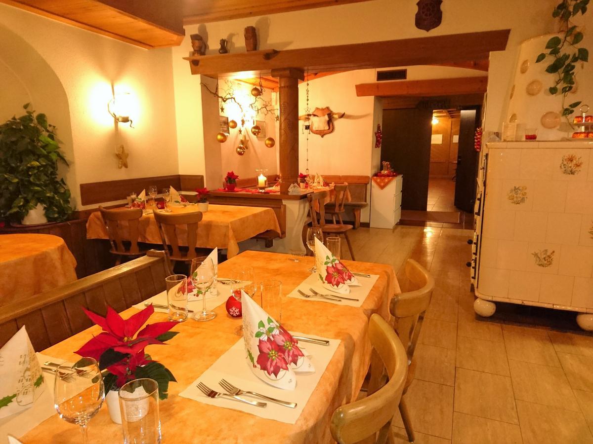 Gasthaus Zum Ochsen Neuhaus Kültér fotó